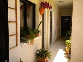 Lefki Tree Tourist Apartments