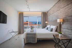 Leonardo Plaza Cypria Maris Beach Hotel & Spa
