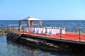Leonardo Plaza Cypria Maris Beach Hotel & Spa