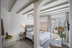 Leonardo Plaza Cypria Maris Beach Hotel & Spa