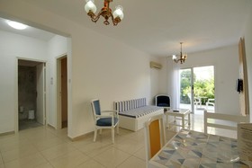 Nereus Hotel