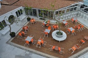 Nereus Hotel