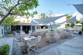 Nereus Hotel