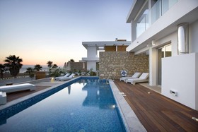 Paradise Cove Luxurious Beach Villas
