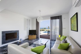 Paradise Cove Luxurious Beach Villas