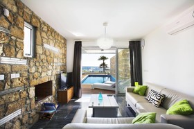 Paradise Cove Luxurious Beach Villas
