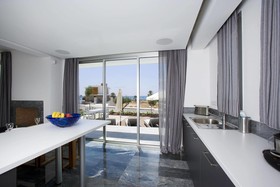 Paradise Cove Luxurious Beach Villas