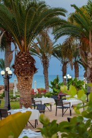Queen's Bay Hotel