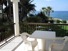 Rododafni Beach Apartments