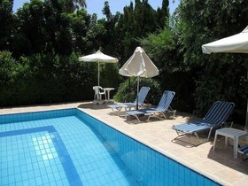 Rododafni Villas