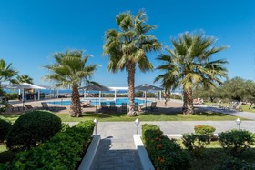 Royal Blue Paphos Hotel & Spa