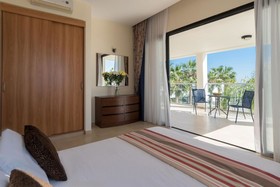 Royal Blue Paphos Hotel & Spa
