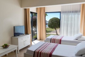 Royal Blue Paphos Hotel & Spa
