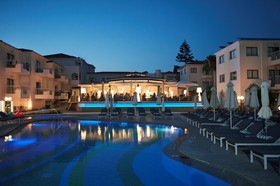 King Jason Paphos - Designed for adults by Louis Hotels
