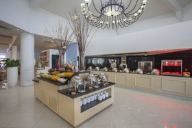 King Jason Paphos - Designed for adults by Louis Hotels