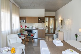King Jason Paphos - Designed for adults by Louis Hotels