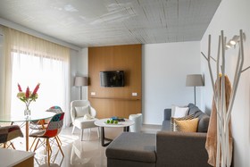 King Jason Paphos - Designed for adults by Louis Hotels