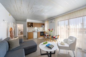 King Jason Paphos - Designed for adults by Louis Hotels