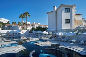 King Jason Paphos - Designed for adults by Louis Hotels