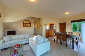 Villa Chrysanthemum