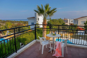 Villa Chrysanthemum