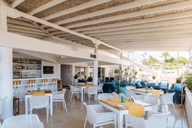Vrachia Beach Resort