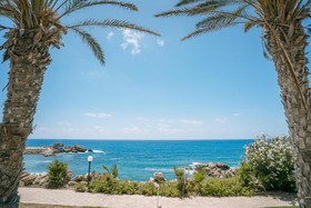 Vrachia Beach Resort