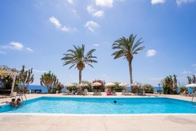 Vrachia Beach Resort