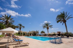 Vrachia Beach Resort