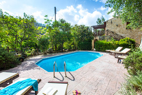 Z & X Holiday Villas