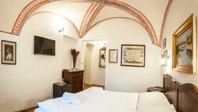Hotel Leonardo