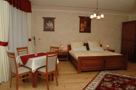 Restaurace A Penzion Pod Radnicí