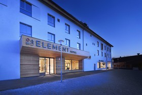 Hotel Element