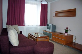 Hotel Ostrov Garni
