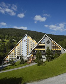 Pinia Hotel & Resort
