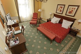 Carlsbad Plaza Medical Spa & Wellness hotel