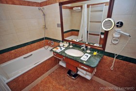 Carlsbad Plaza Medical Spa & Wellness hotel