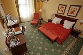 Carlsbad Plaza Medical Spa & Wellness hotel