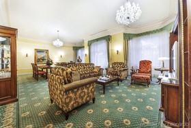 Carlsbad Plaza Medical Spa & Wellness hotel