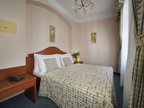 EA Hotel Mozart