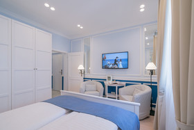 Revelton Suites