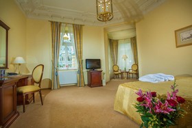 Savoy Westend Hotel
