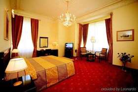 Savoy Westend Hotel