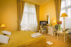 Savoy Westend Hotel