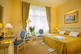 Savoy Westend Hotel