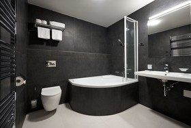 Queens Hotel  & Wellness