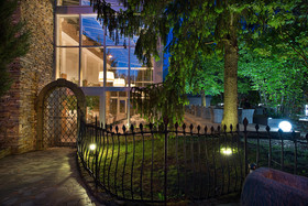Premium Hotel