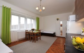 Císarka Apartment