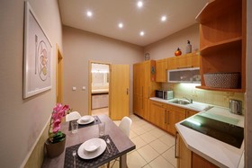 Dlouha Apartments