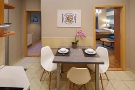 Dlouha Apartments